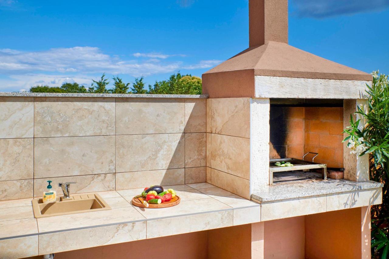 Bartona For 8 Persons With Private Swimmingpool * Pula